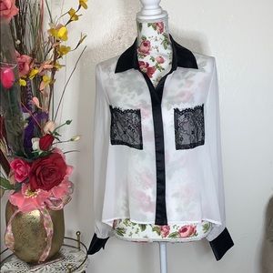 Romantic white/black blouse 🌸